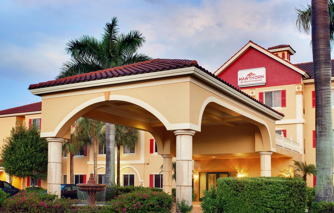 Hawthorn Extended Stay By Wyndham North Naples Εξωτερικό φωτογραφία