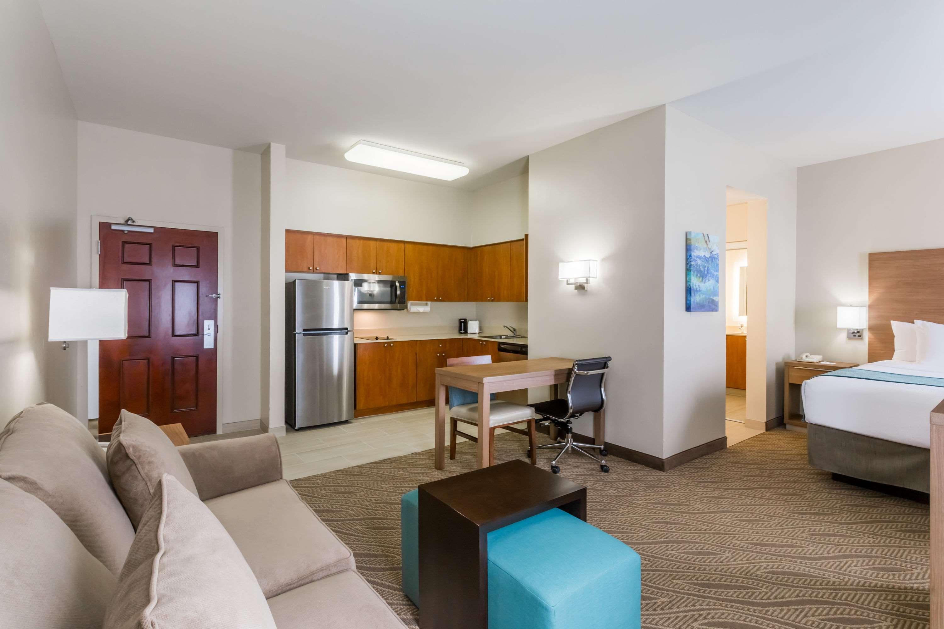 Hawthorn Extended Stay By Wyndham North Naples Εξωτερικό φωτογραφία