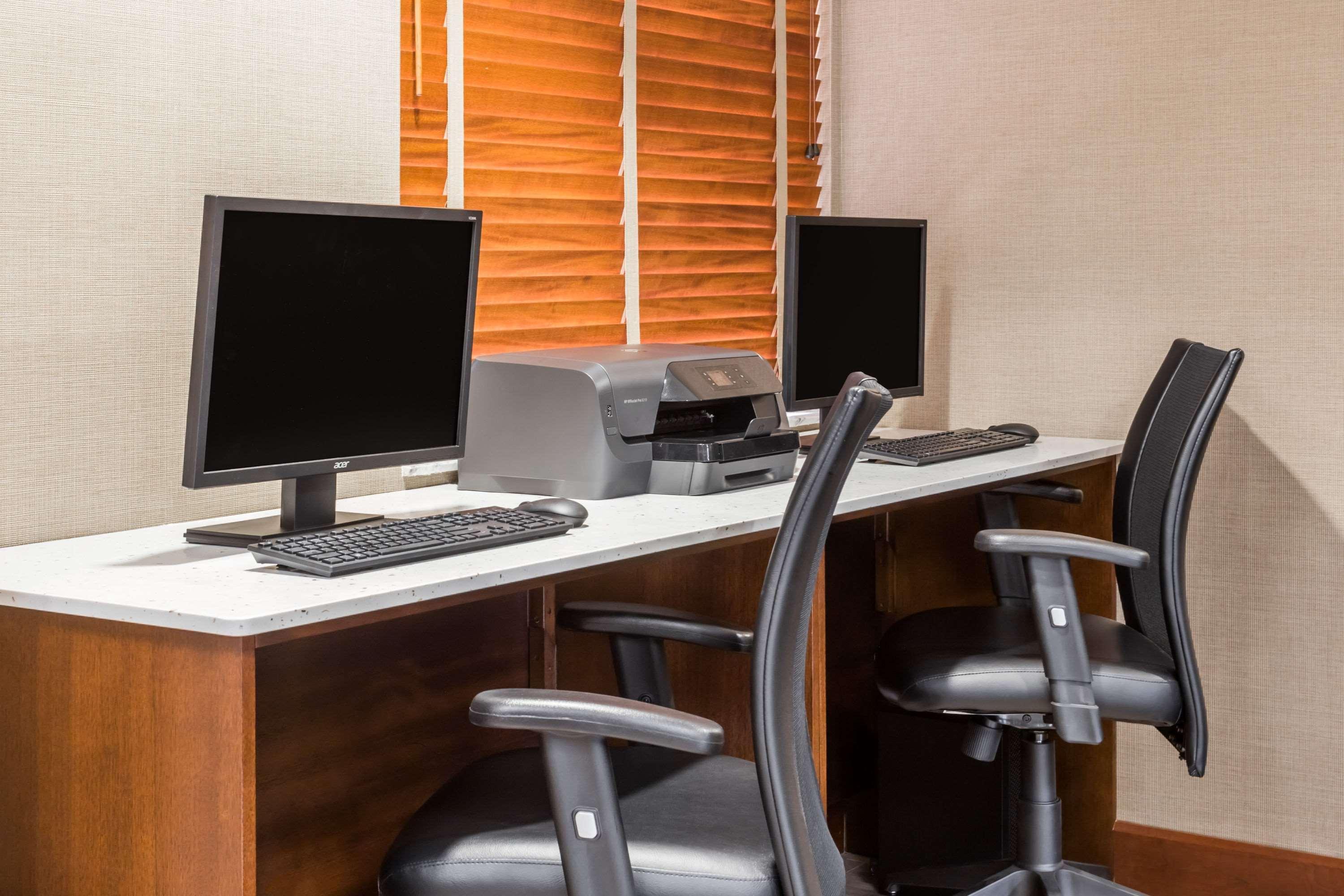 Hawthorn Extended Stay By Wyndham North Naples Εξωτερικό φωτογραφία