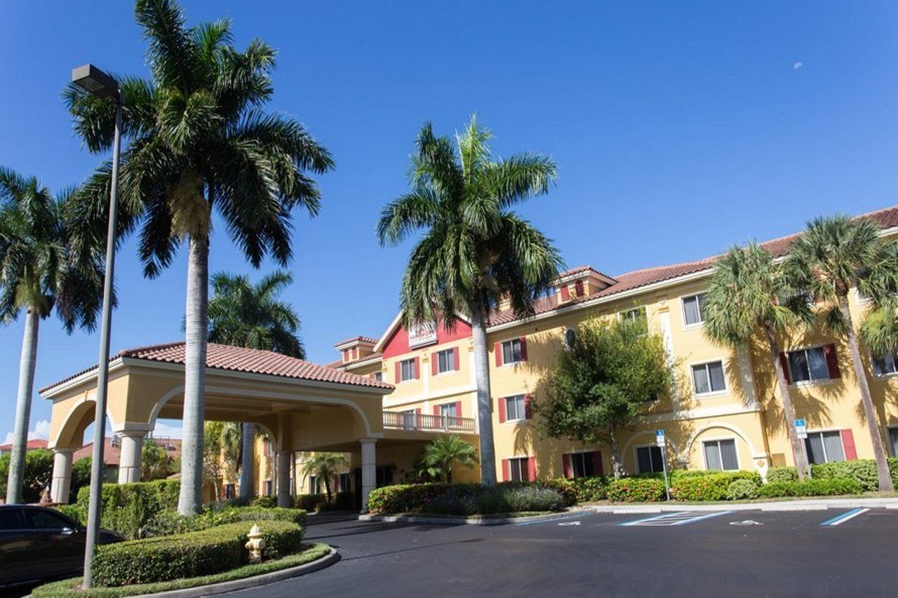 Hawthorn Extended Stay By Wyndham North Naples Εξωτερικό φωτογραφία