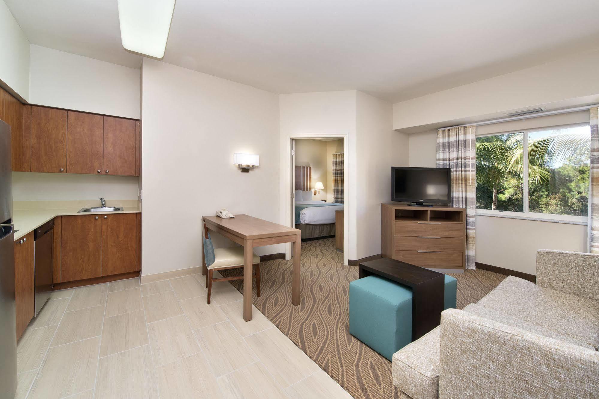 Hawthorn Extended Stay By Wyndham North Naples Εξωτερικό φωτογραφία